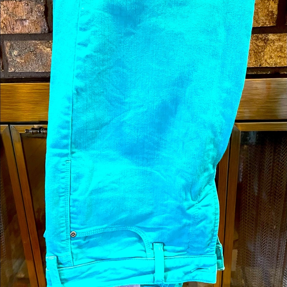 Ankle colored jeans